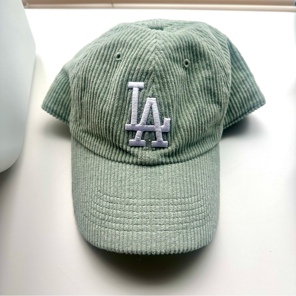 LA hat